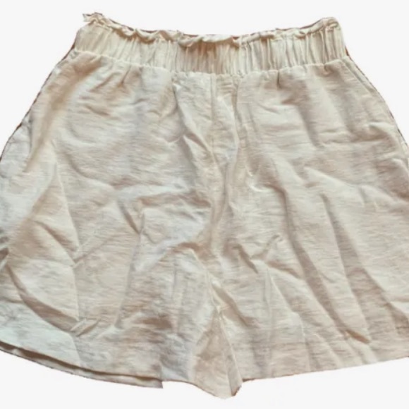 H&M Pants - H&M High Waist Linen Blend Wide Ruffle Trim Waistband Shorts
